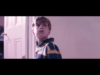 the boy saw a naked woman for the first time (walks naked in the house, saw a pussy, uncensored in the film)